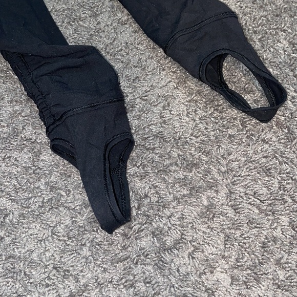 Lululemon stirrup legging - Picture 3 of 7